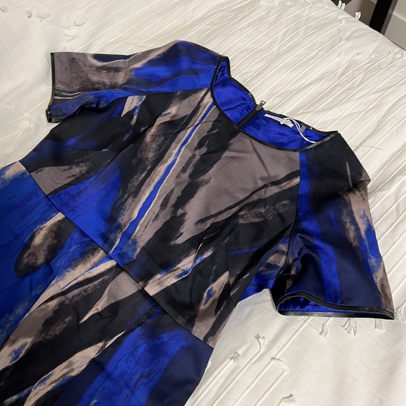 Tahari cocktail dress - Picture 2 of 8